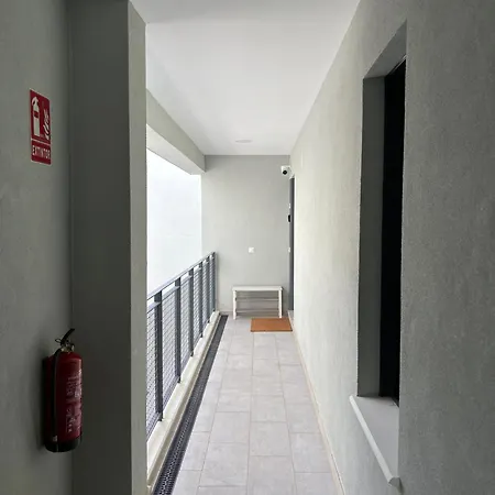 New Penthouse With Sunny View 아파트 *