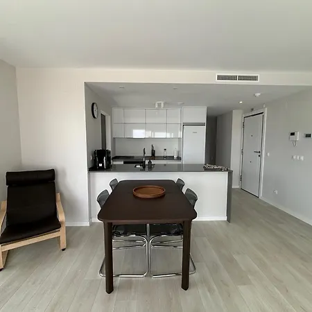New Penthouse With Sunny View *