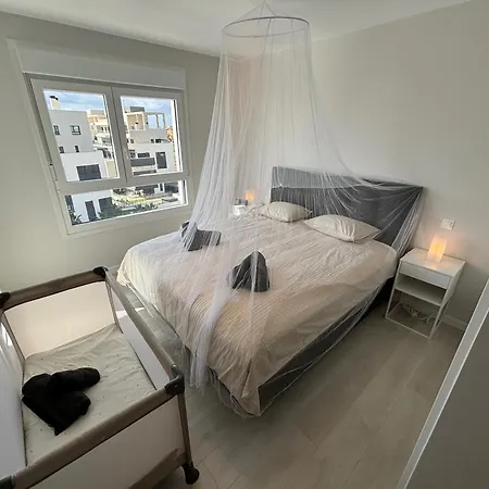 New Penthouse With Sunny View 아파트 우엘바