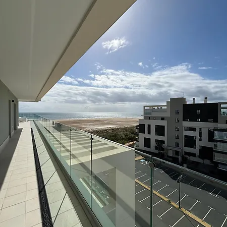 아파트 New Penthouse With Sunny View *