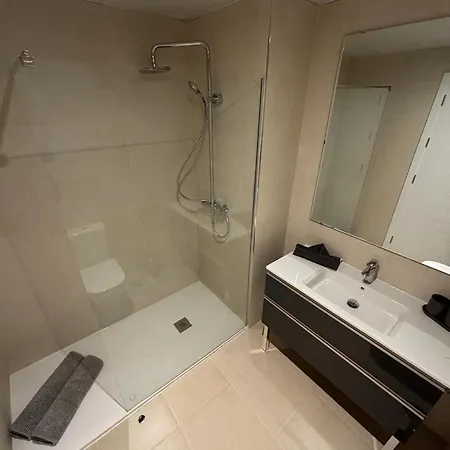 New Penthouse With Sunny View 우엘바