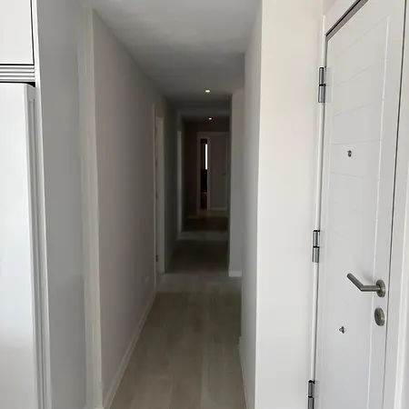 아파트 New Penthouse With Sunny View *