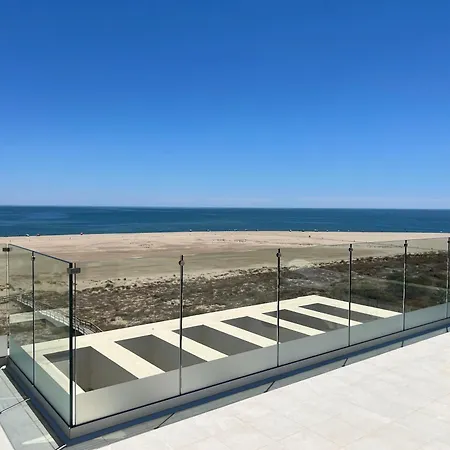 아파트 New Penthouse With Sunny View